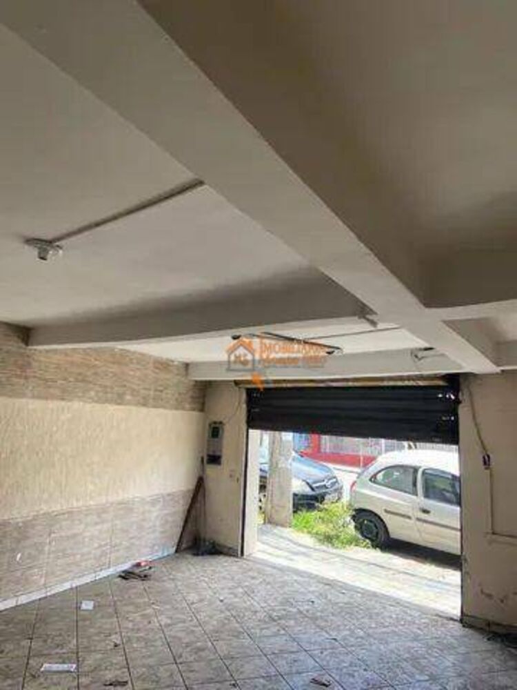 Sobrado à venda com 6 quartos, 250m² - Foto 2