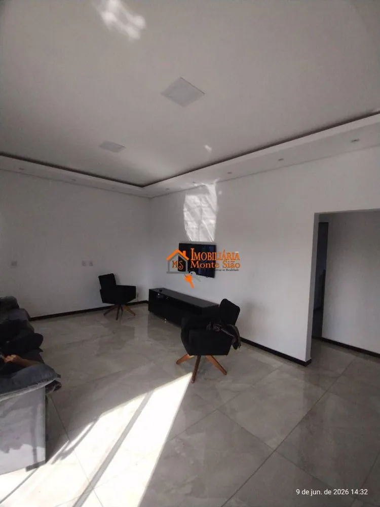 Casa, 4 quartos, 190 m² - Foto 1