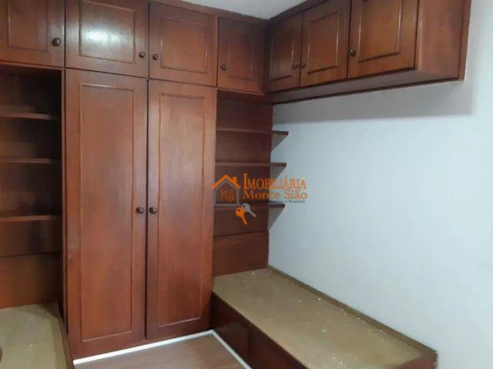 Apartamento à venda com 2 quartos, 70m² - Foto 4