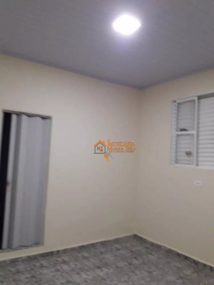 Casa à venda com 3 quartos, 1m² - Foto 2