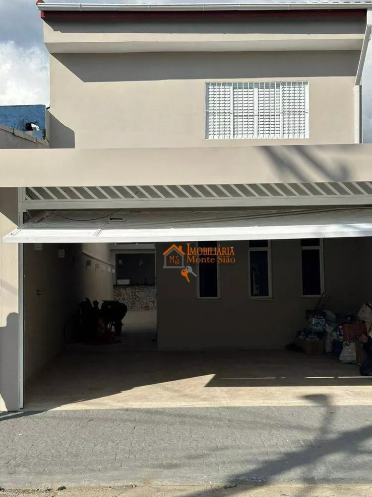 Sobrado à venda com 3 quartos, 210m² - Foto 2