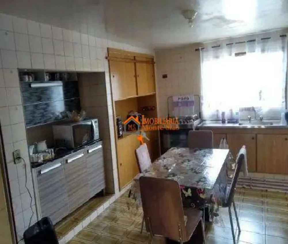 Sobrado, 8 quartos, 316 m² - Foto 1
