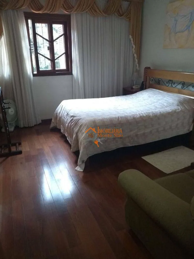 Sobrado, 3 quartos, 191 m² - Foto 1