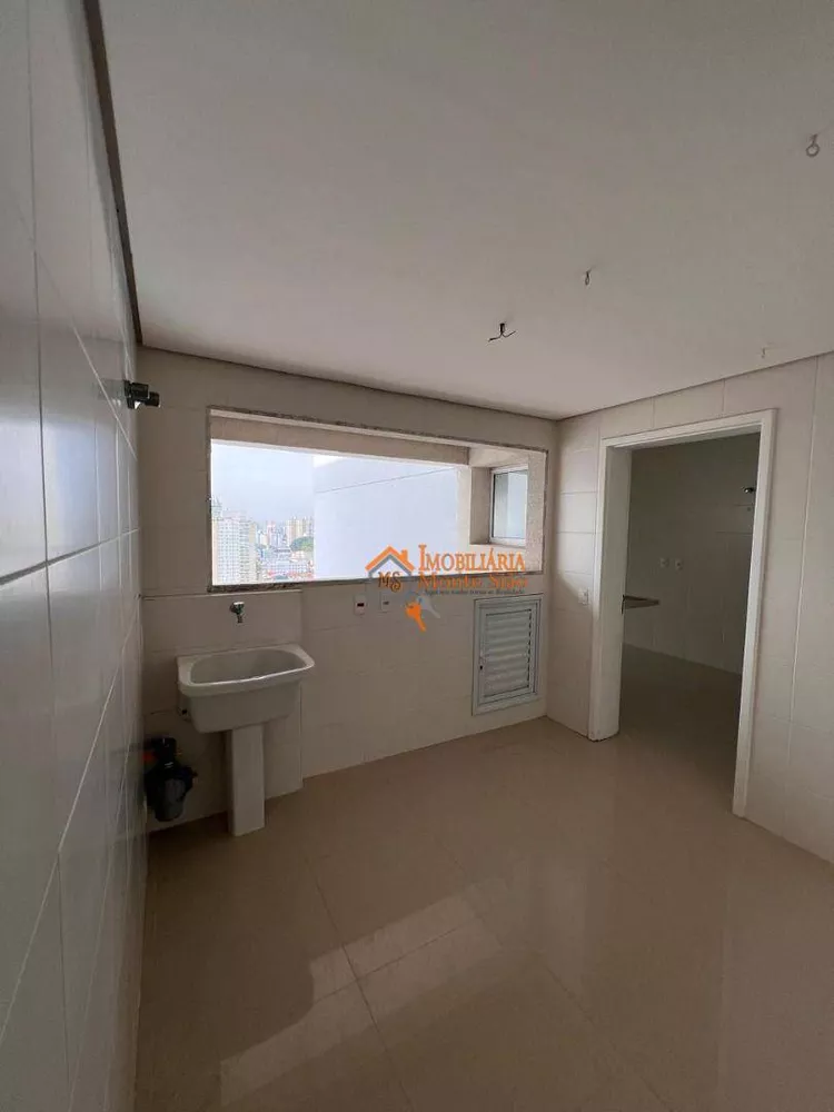 Apartamento à venda com 3 quartos, 198m² - Foto 4