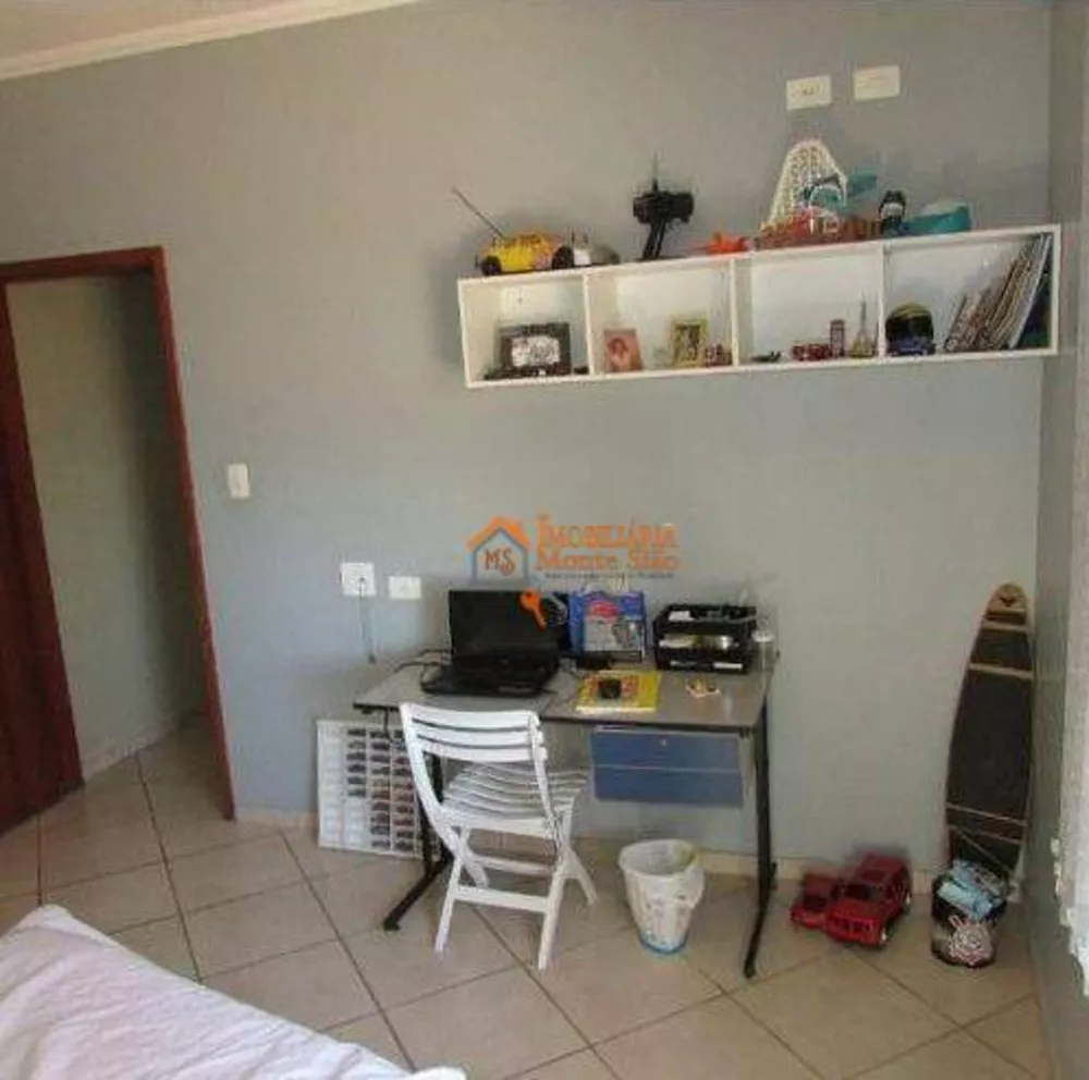 Casa, 3 quartos, 209 m² - Foto 4