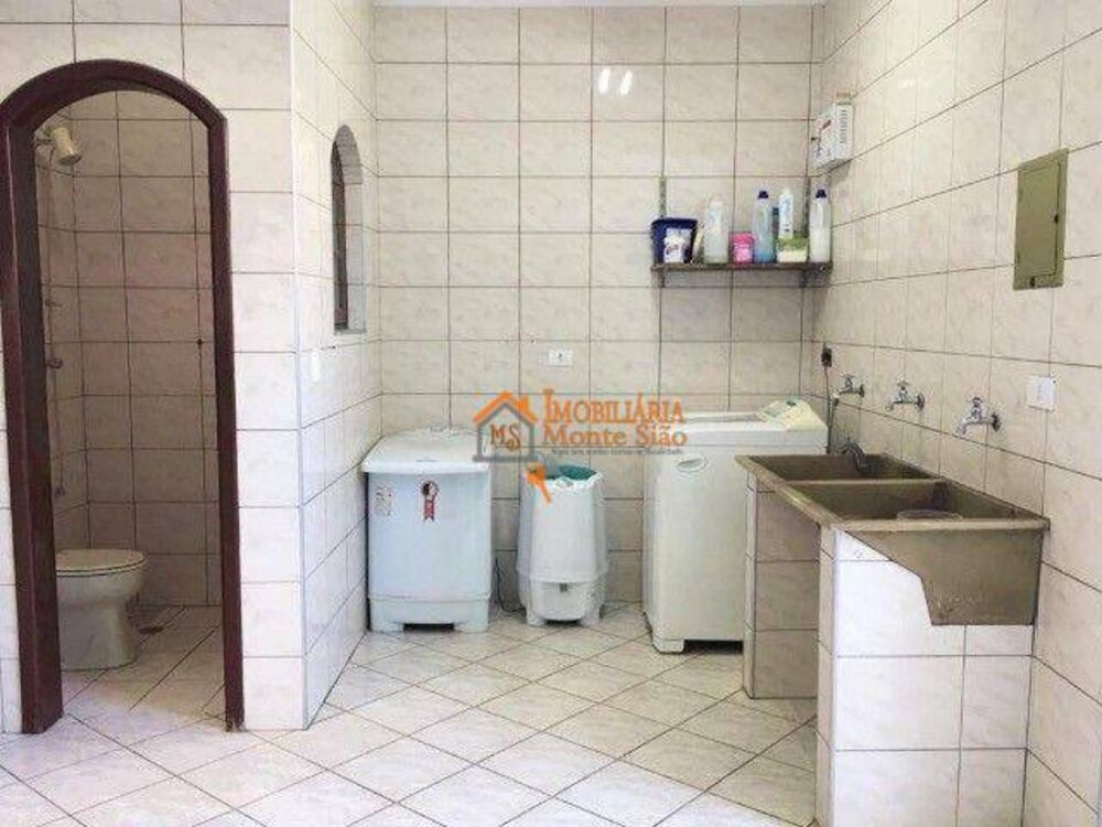 Sobrado, 3 quartos, 421 m² - Foto 4