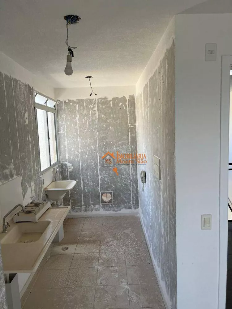 Apartamento à venda com 2 quartos, 39m² - Foto 2