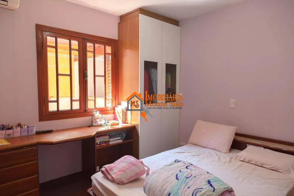 Casa, 3 quartos, 202 m² - Foto 8