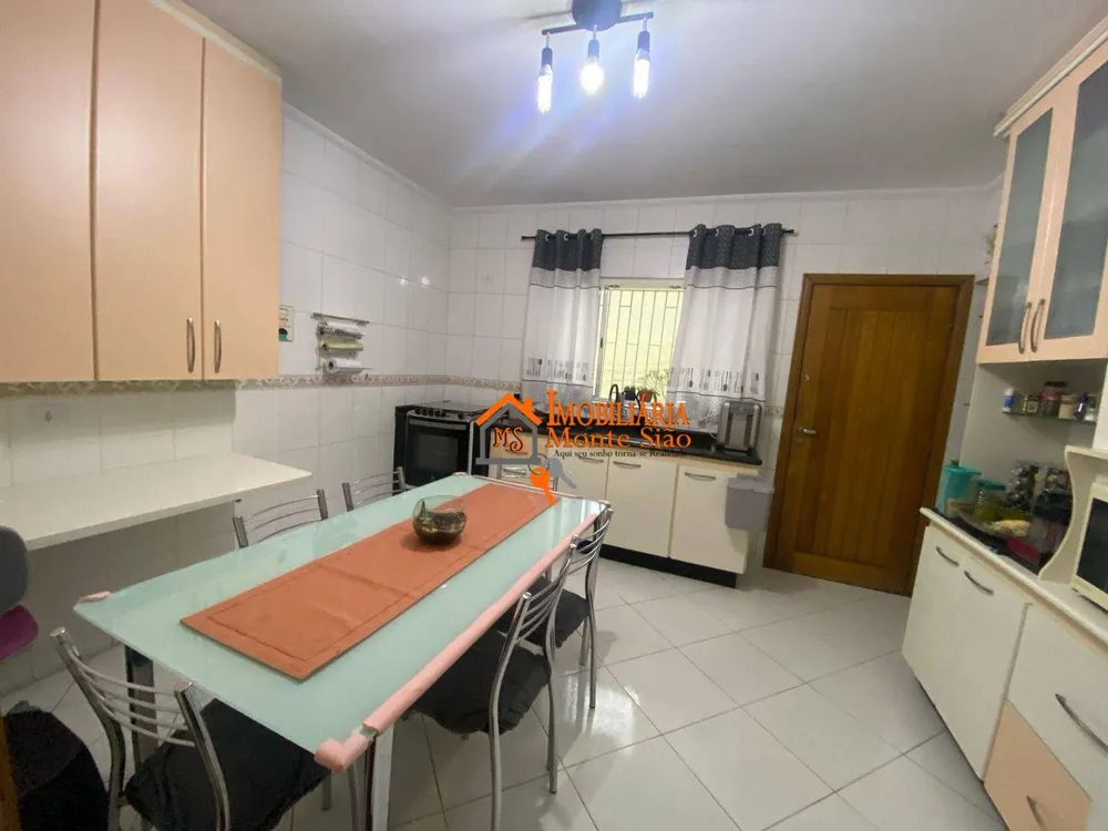 Sobrado, 3 quartos, 179 m² - Foto 2