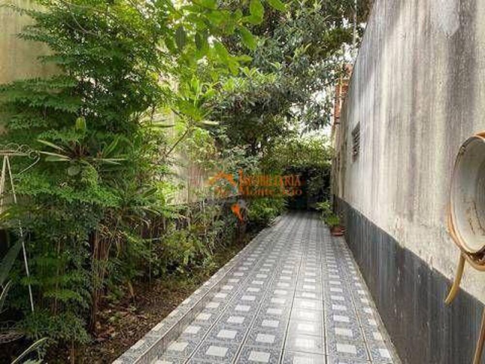 Sobrado à venda com 4 quartos, 360m² - Foto 2