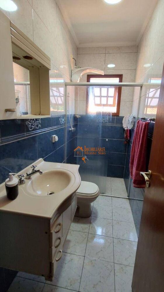 Sobrado, 3 quartos, 200 m² - Foto 1