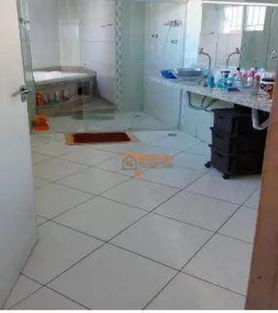 Sobrado à venda com 5 quartos, 183M2 - Foto 3