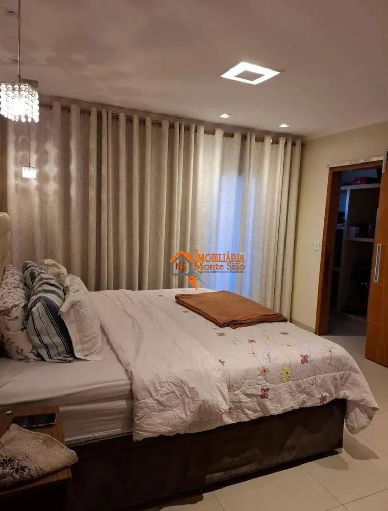 Sobrado, 3 quartos, 210 m² - Foto 1