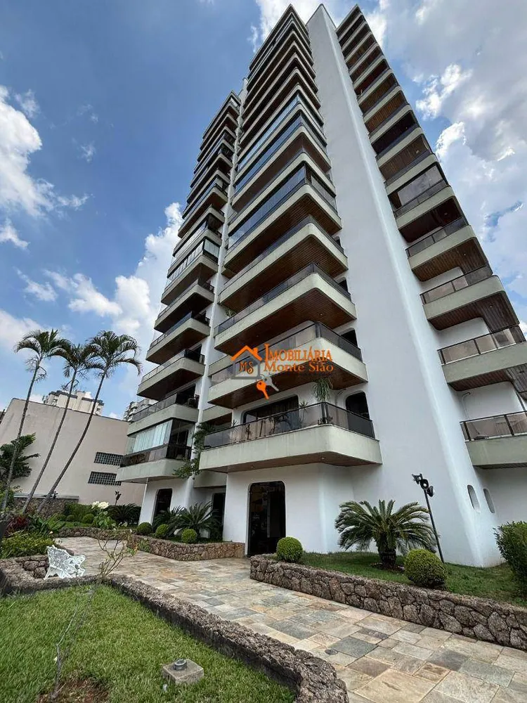 Apartamento, 3 quartos, 220 m² - Foto 2