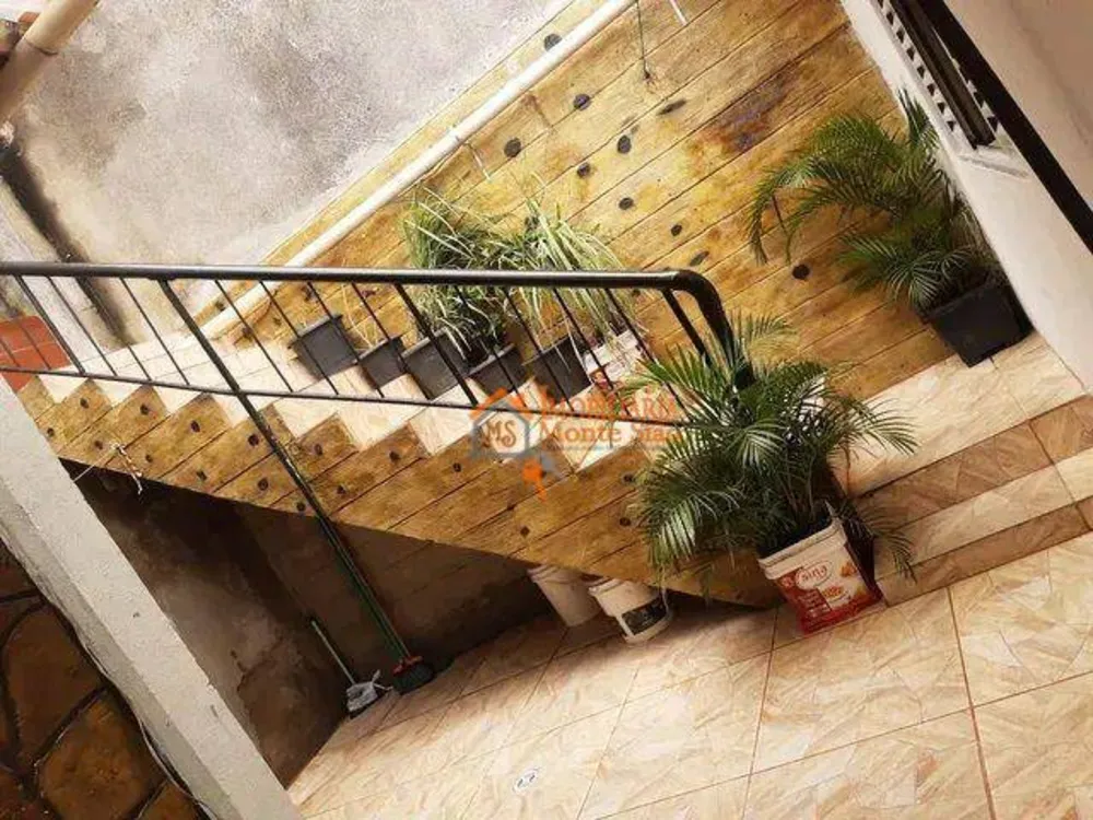 Sobrado, 8 quartos, 250 m² - Foto 1