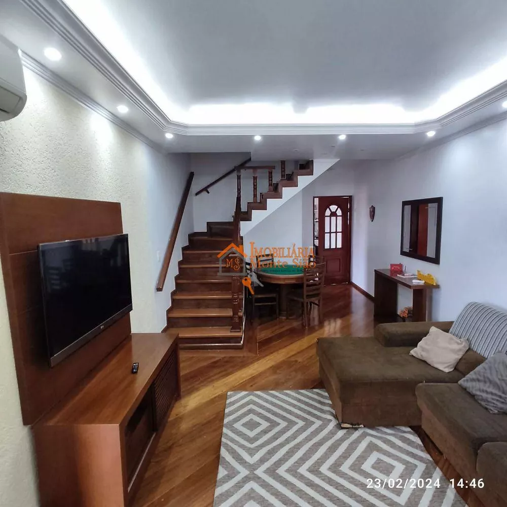 Sobrado à venda com 3 quartos, 198m² - Foto 1