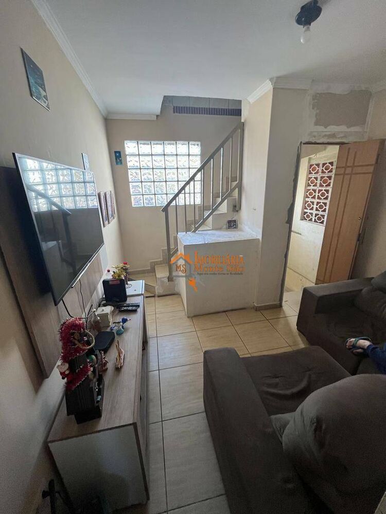 Sobrado à venda com 2 quartos, 80m² - Foto 4