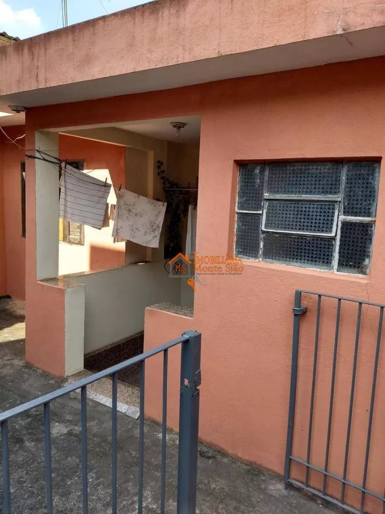 Casa à venda com 3 quartos, 200m² - Foto 2