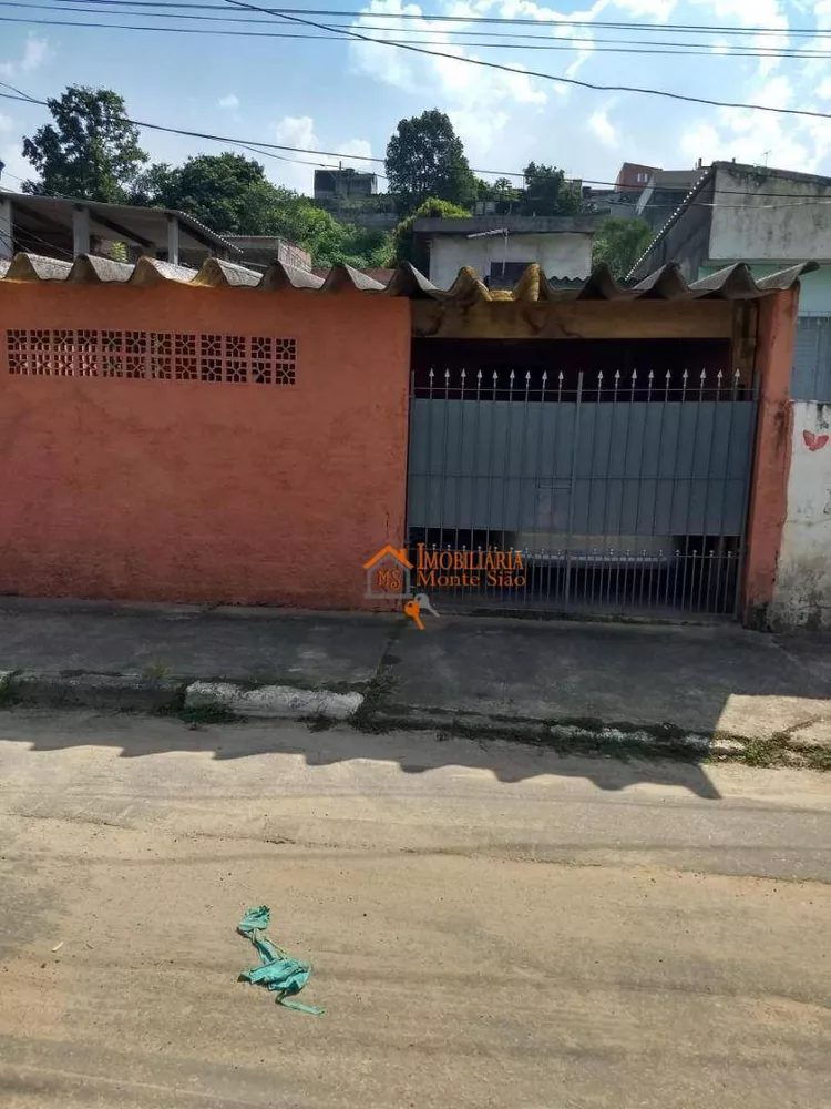 Casa à venda com 3 quartos, 200m² - Foto 1