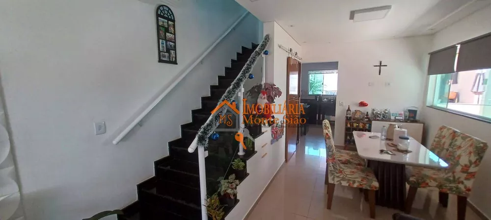 Sobrado à venda com 2 quartos, 180m² - Foto 2