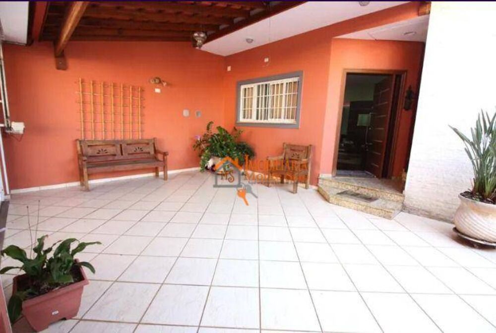 Sobrado, 3 quartos, 320 m² - Foto 1