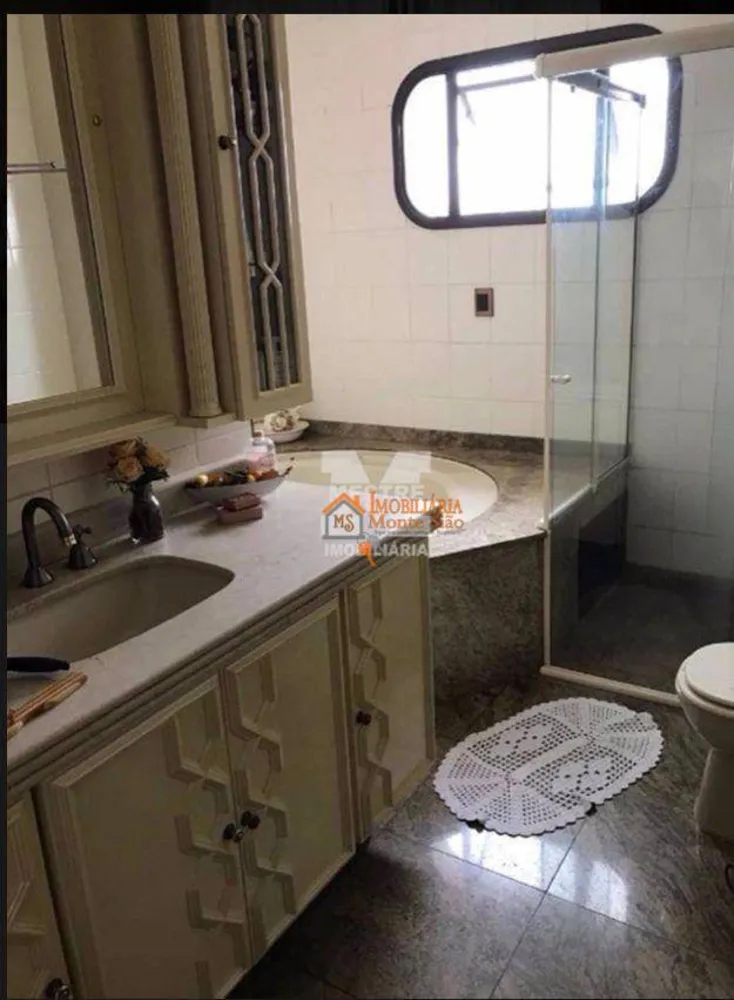 Apartamento, 3 quartos, 230 m² - Foto 1