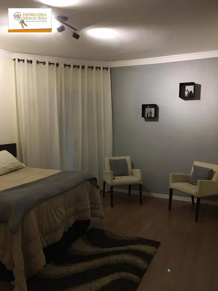 Sobrado, 4 quartos, 261 m² - Foto 1
