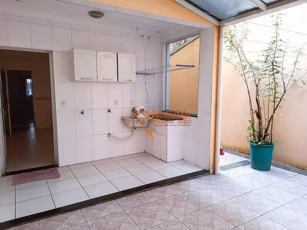 Sobrado à venda com 3 quartos, 110m² - Foto 1