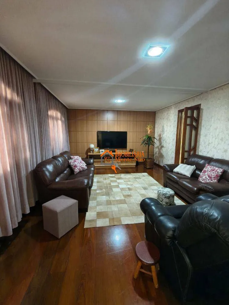 Casa, 3 quartos, 210 m² - Foto 1