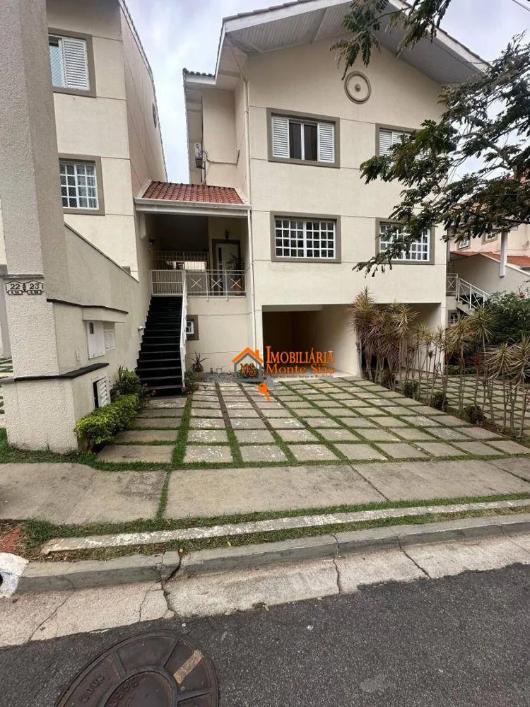 Casa, 3 quartos, 210 m² - Foto 1