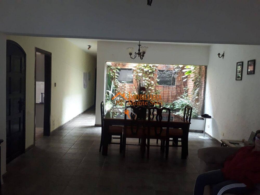 Casa, 3 quartos, 200 m² - Foto 11