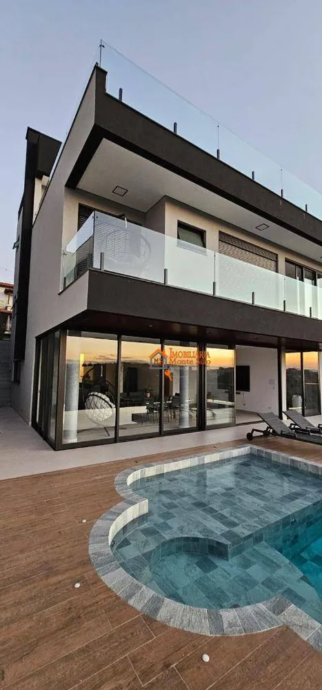 Sobrado, 4 quartos, 600 m² - Foto 1