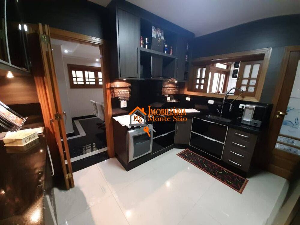 Sobrado à venda com 2 quartos, 264m² - Foto 2