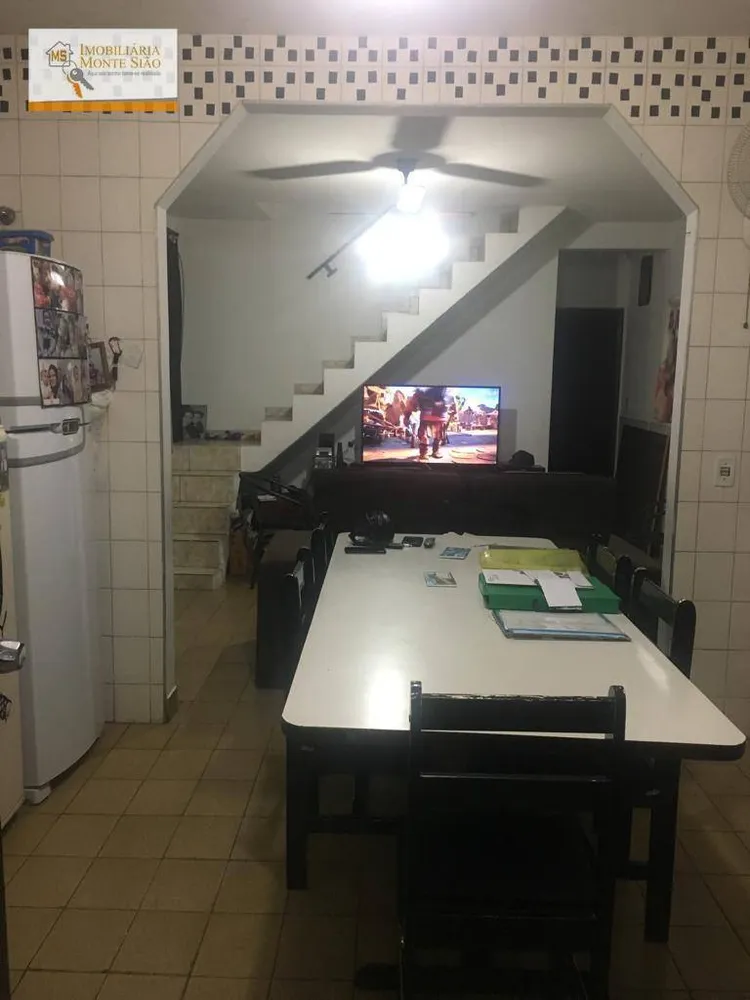 Sobrado, 5 quartos, 200 m² - Foto 1