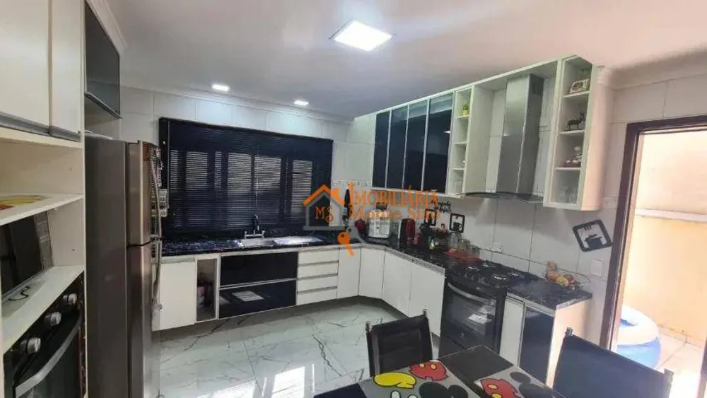 Sobrado, 3 quartos, 175 m² - Foto 1