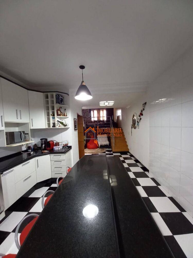 Sobrado, 3 quartos, 200 m² - Foto 17