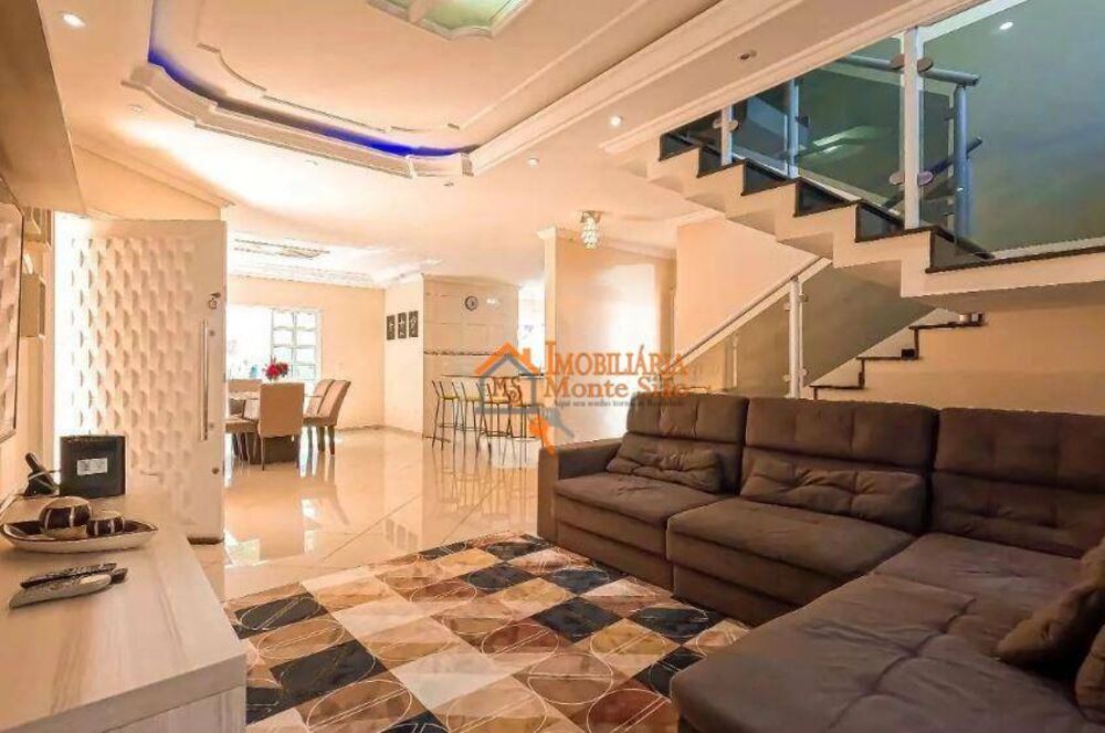Sobrado à venda com 3 quartos, 267m² - Foto 1