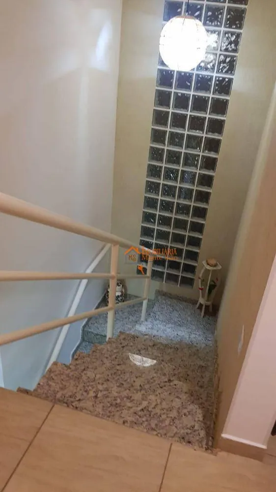 Sobrado, 4 quartos, 218 m² - Foto 1