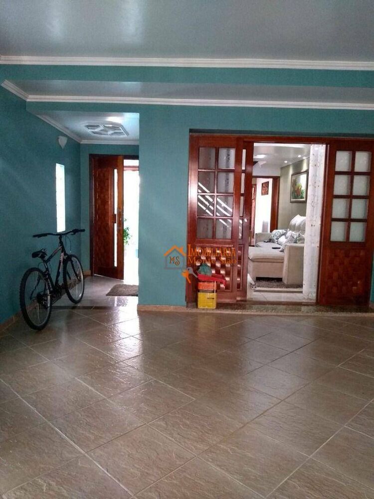 Sobrado, 3 quartos, 270 m² - Foto 2