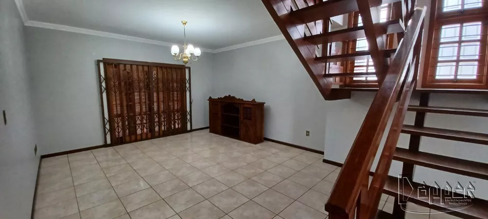 Casa à venda com 4 quartos, 411m² - Foto 3