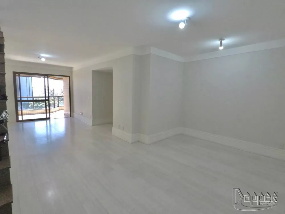 Apartamento à venda com 3 quartos, 310m² - Foto 2