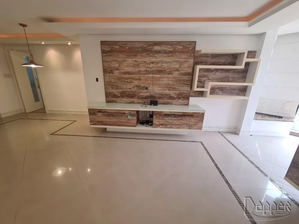 Apartamento à venda com 3 quartos, 151m² - Foto 1