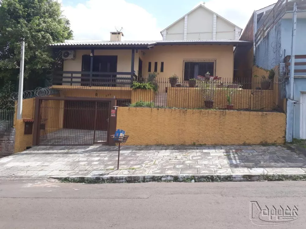 Casa para alugar com 3 quartos, 202m² - Foto 2