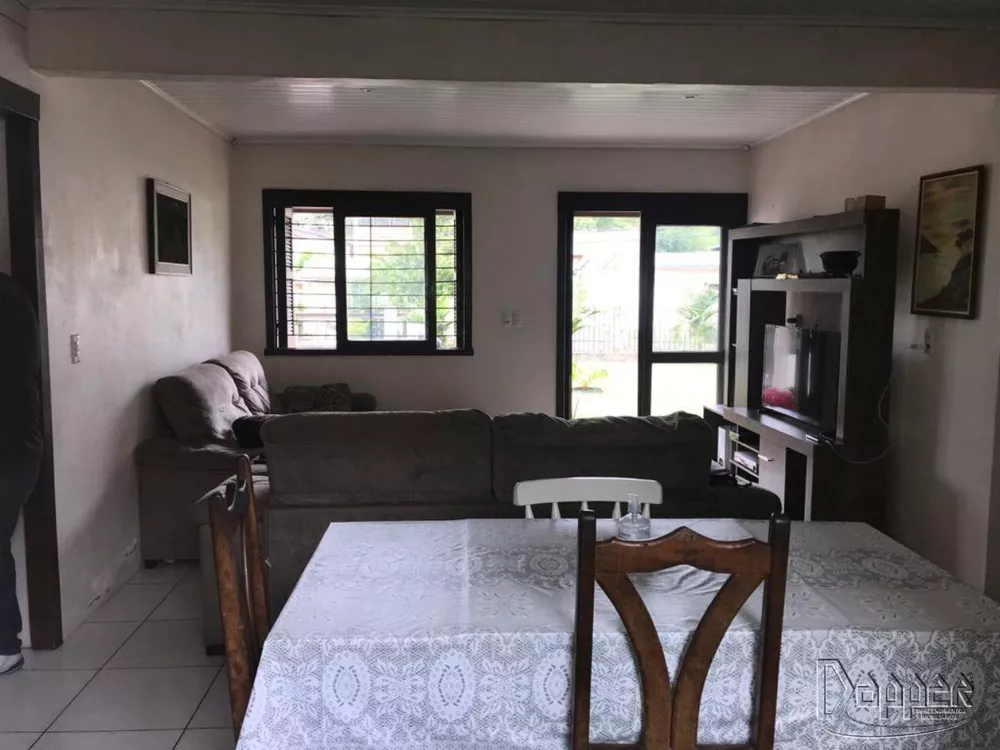 Casa à venda com 2 quartos, 165m² - Foto 2