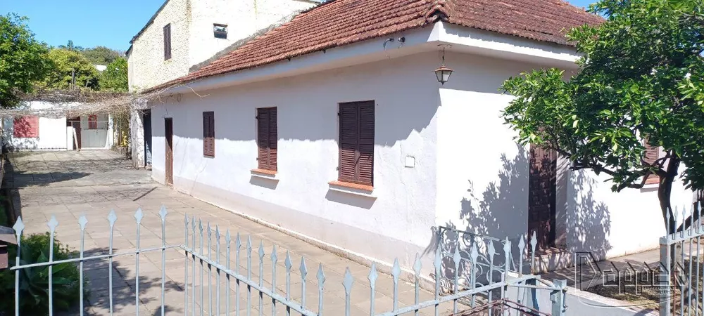 Casa à venda com 3 quartos, 199m² - Foto 2