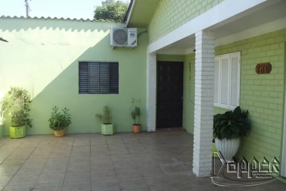 Casa à venda com 2 quartos, 240 - Foto 2