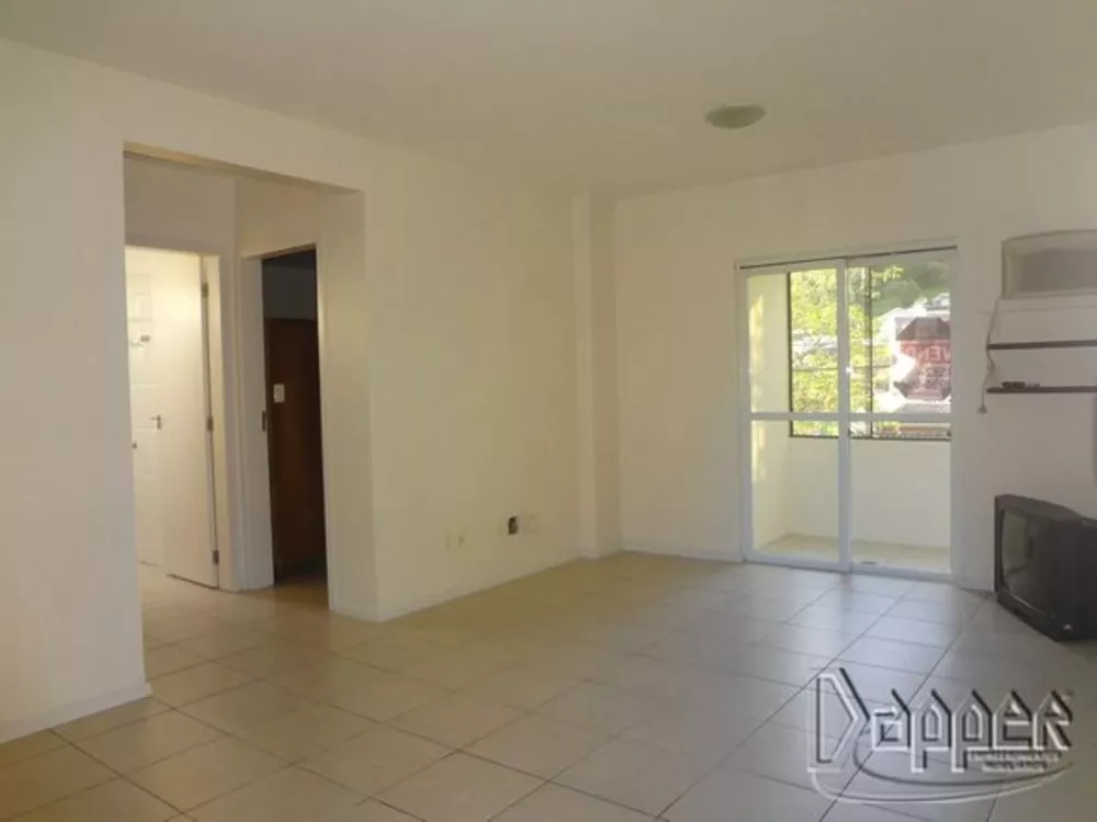 Apartamento à venda com 2 quartos, 69m² - Foto 1