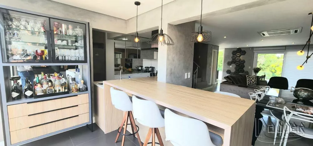 Casa à venda com 3 quartos, 221m² - Foto 6