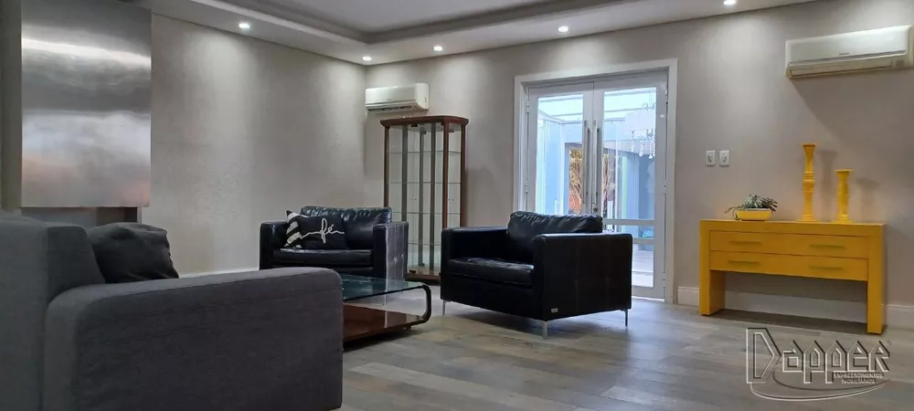 Casa à venda com 3 quartos, 300m² - Foto 4