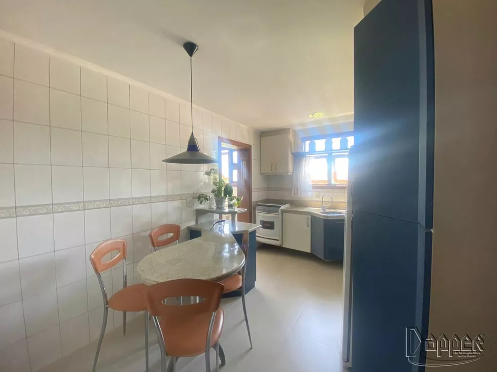 Apartamento à venda com 4 quartos, 317m² - Foto 4